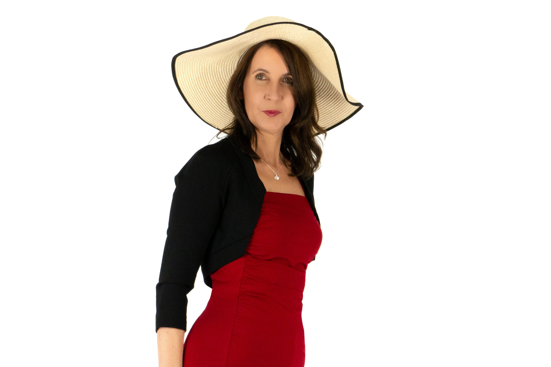 Schwarzer Bolero und rotes Kleid