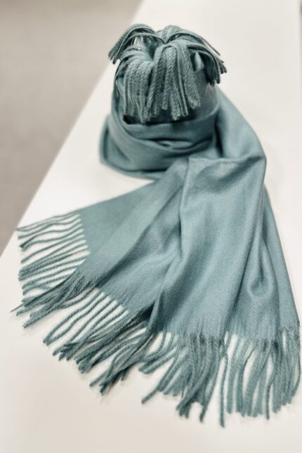 Dicker Sky Cashmere Winterschal mit Fransen in AquaMarin